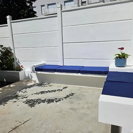 Сasa de vacaciones Le Jardin 28 *